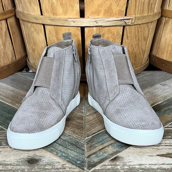 Steve Madden Wavery Tan Perforated Suede Gore-Elastic Zip Wedge Boots Womens 7 - Picture 7 of 12